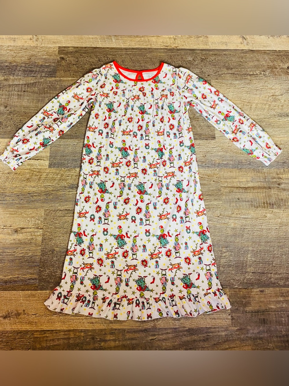 Brand new Dr. Seuss x Grinch nightgown